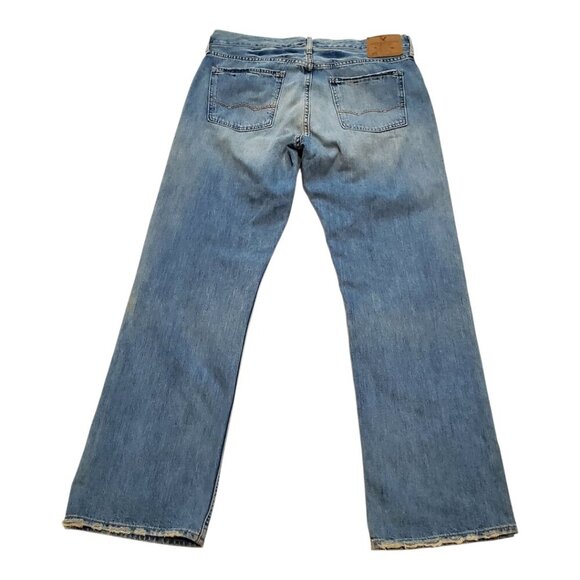 AMERICAN EAGLE SZ 33/32 Low rise Straight Distressed Light Wash Blue Jeans - Picture 10 of 15